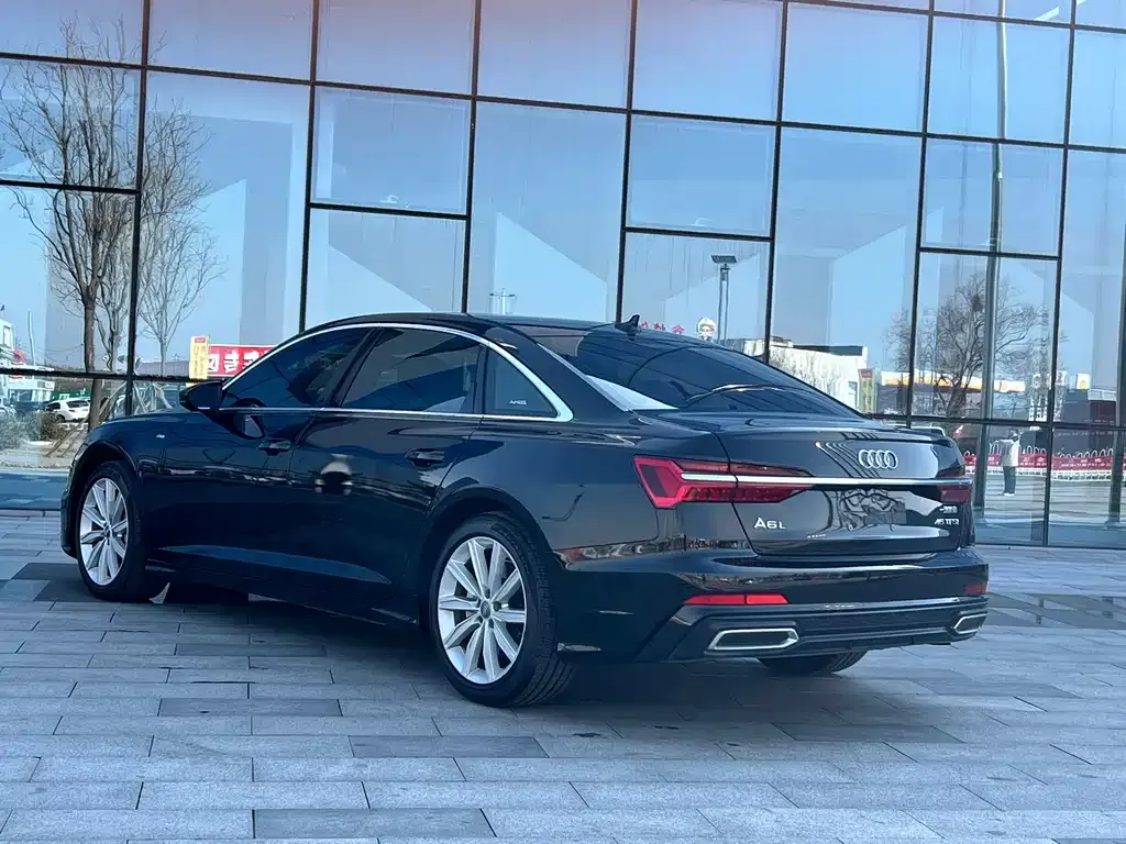 Audi A6L — фото 6