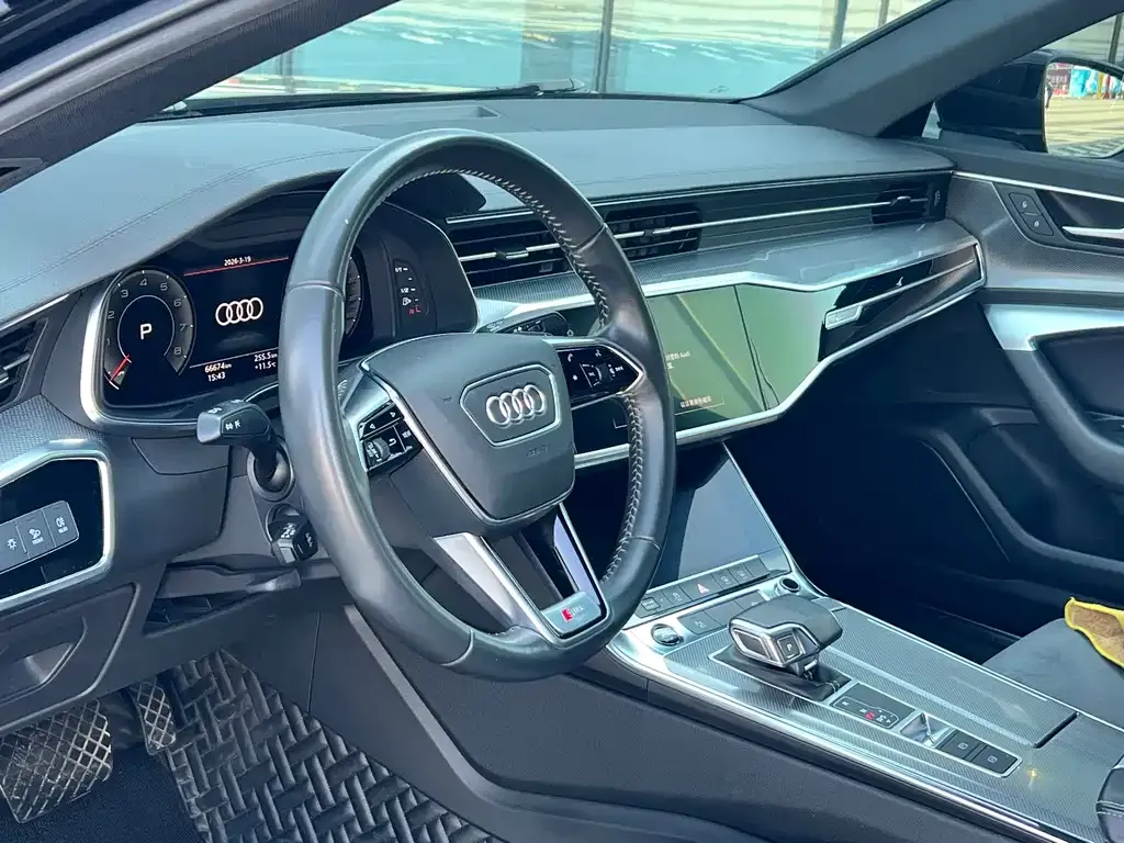 Audi A6L — фото 4