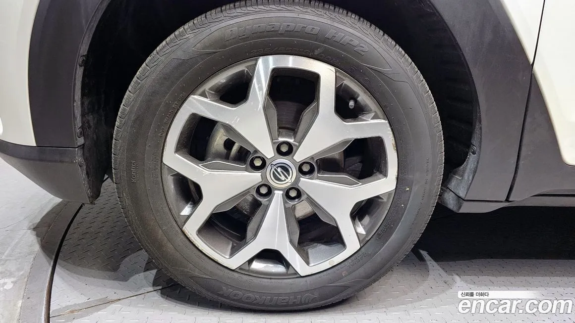 KG Mobility (Ssangyong) Torres — фото 4