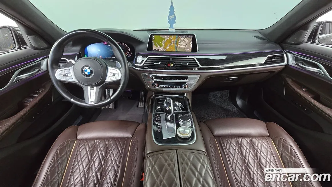 BMW 7-Series — фото 10