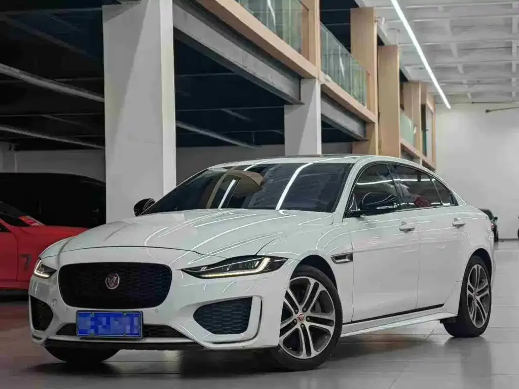 Jaguar XEL — фото 1