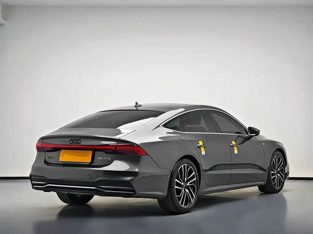 Audi A7 — фото 9