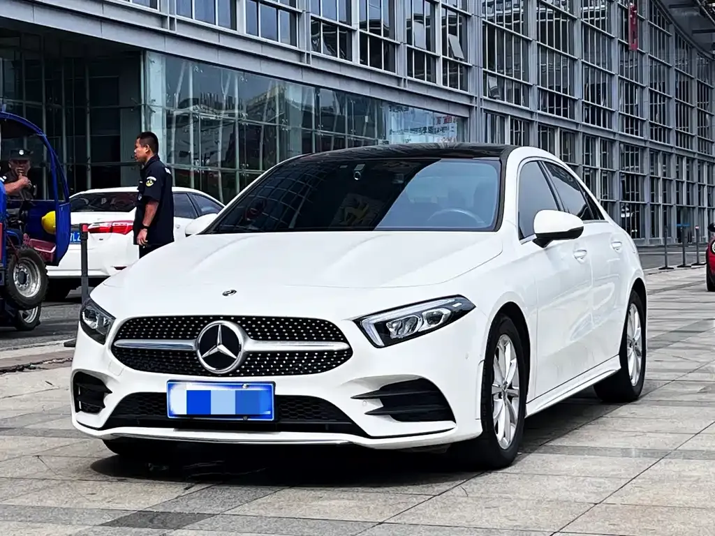 Mercedes-Benz A-Class — фото 1