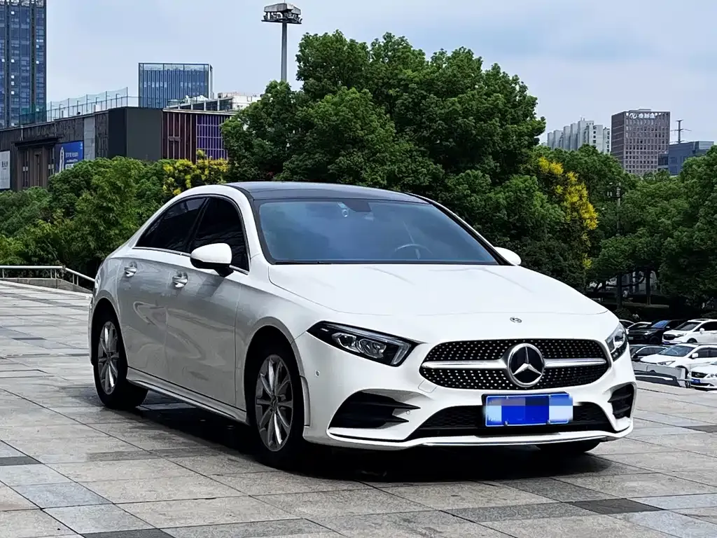 Mercedes-Benz A-Class — фото 10