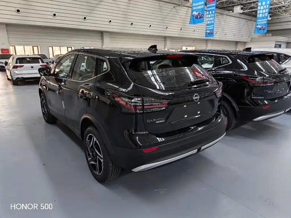 Nissan Qashqai — фото 10