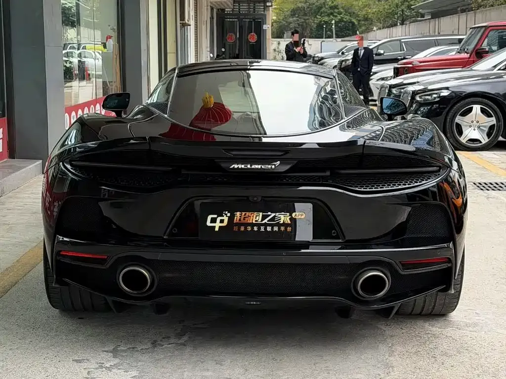 McLaren GT — фото 10