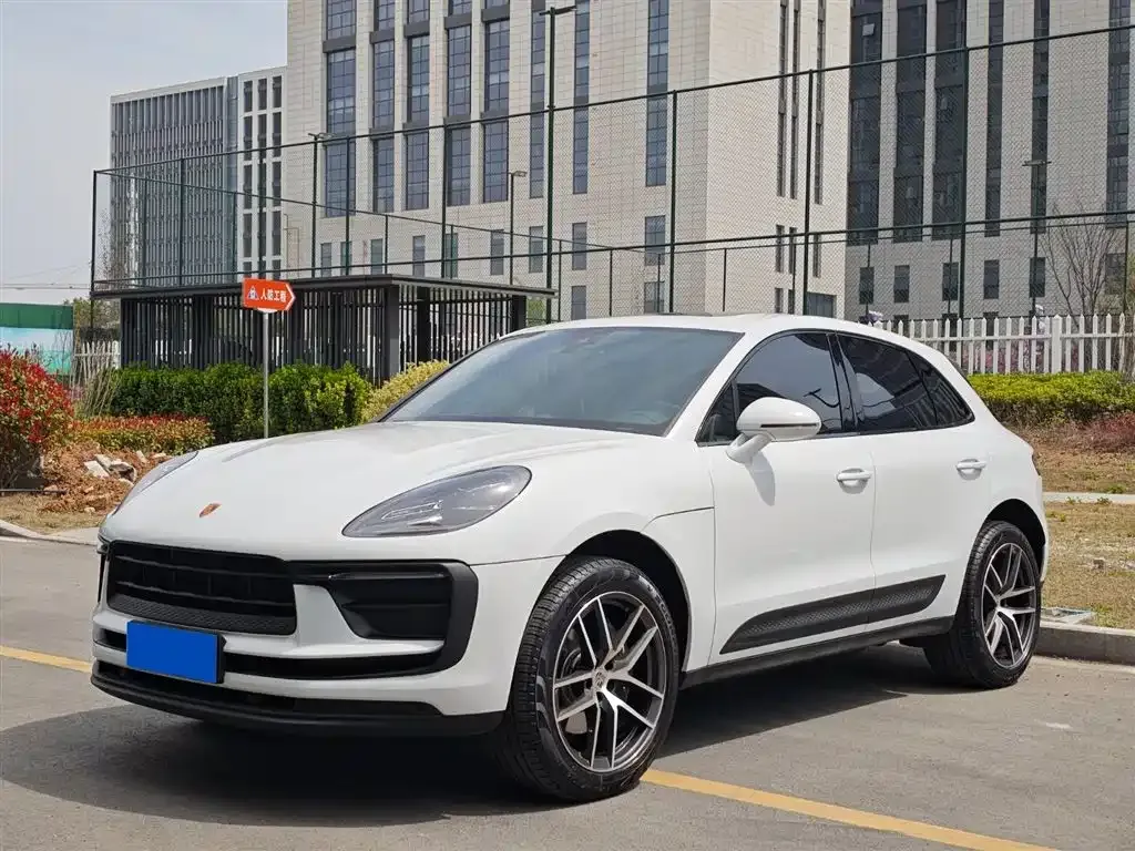 Porsche Macan — фото 1