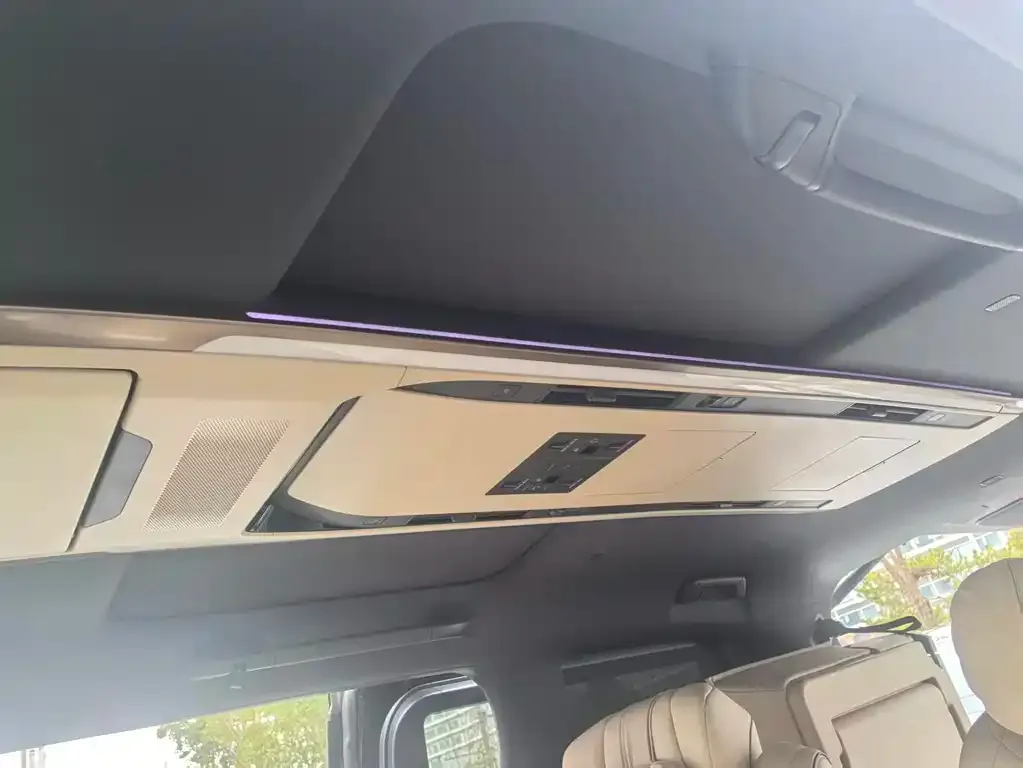 Toyota Vellfire — фото 3