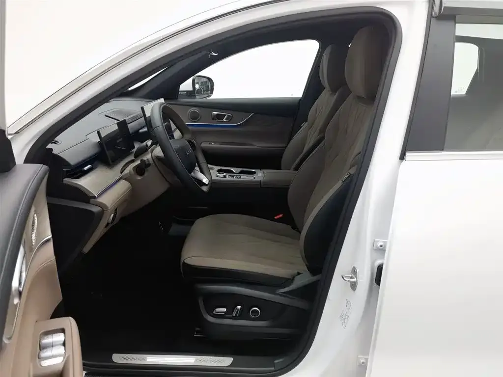 Chery Tiggo 8 PLUS C-DM — фото 10