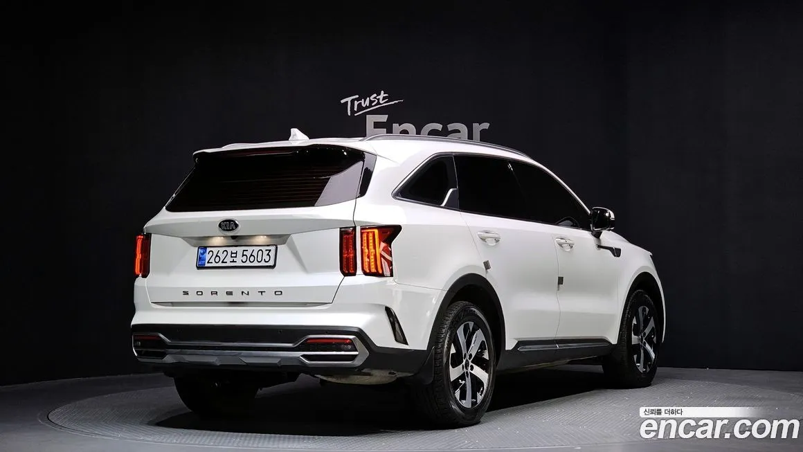 Kia Sorento — фото 6