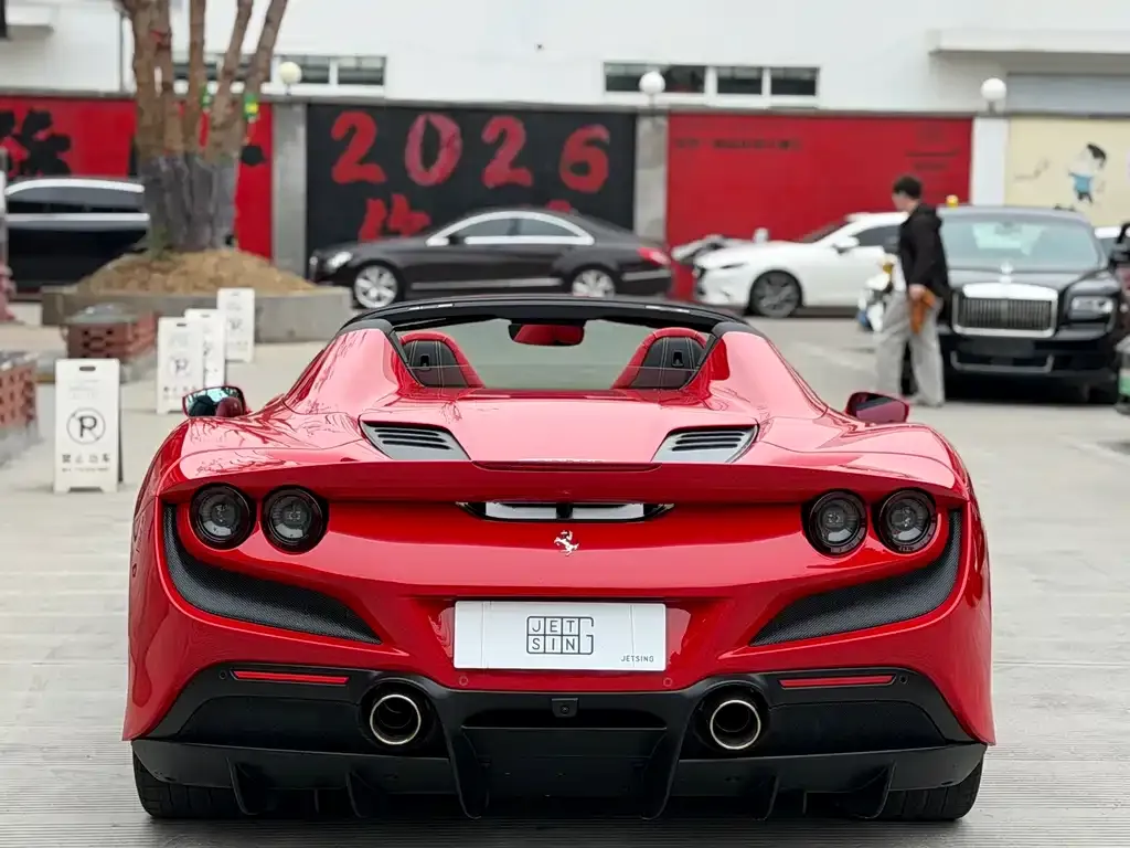 Ferrari F8 — фото 5