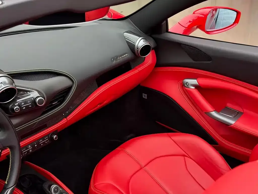 Ferrari F8 — фото 2