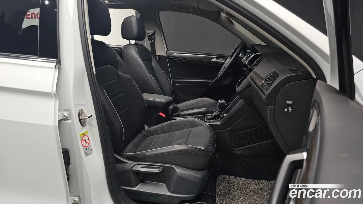 Volkswagen Tiguan — фото 6