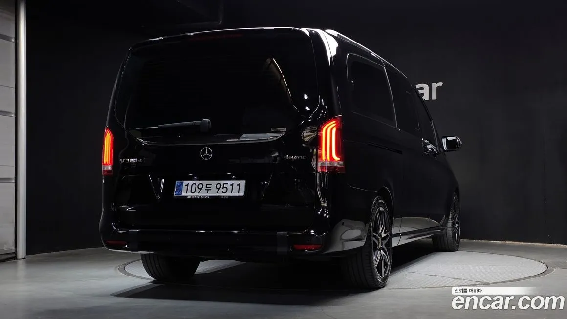 Mercedes-Benz V-Class — фото 2