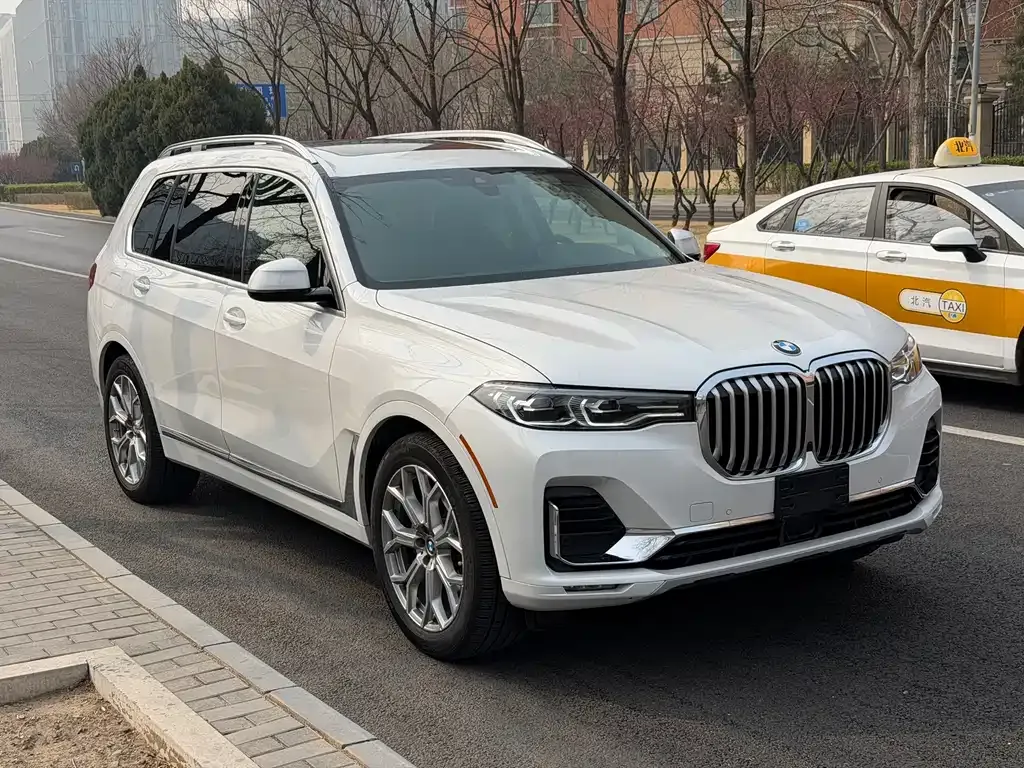 BMW X7 — фото 4