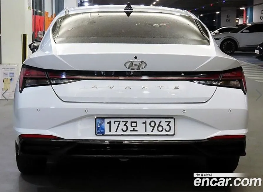 Hyundai AVANTE — фото 2