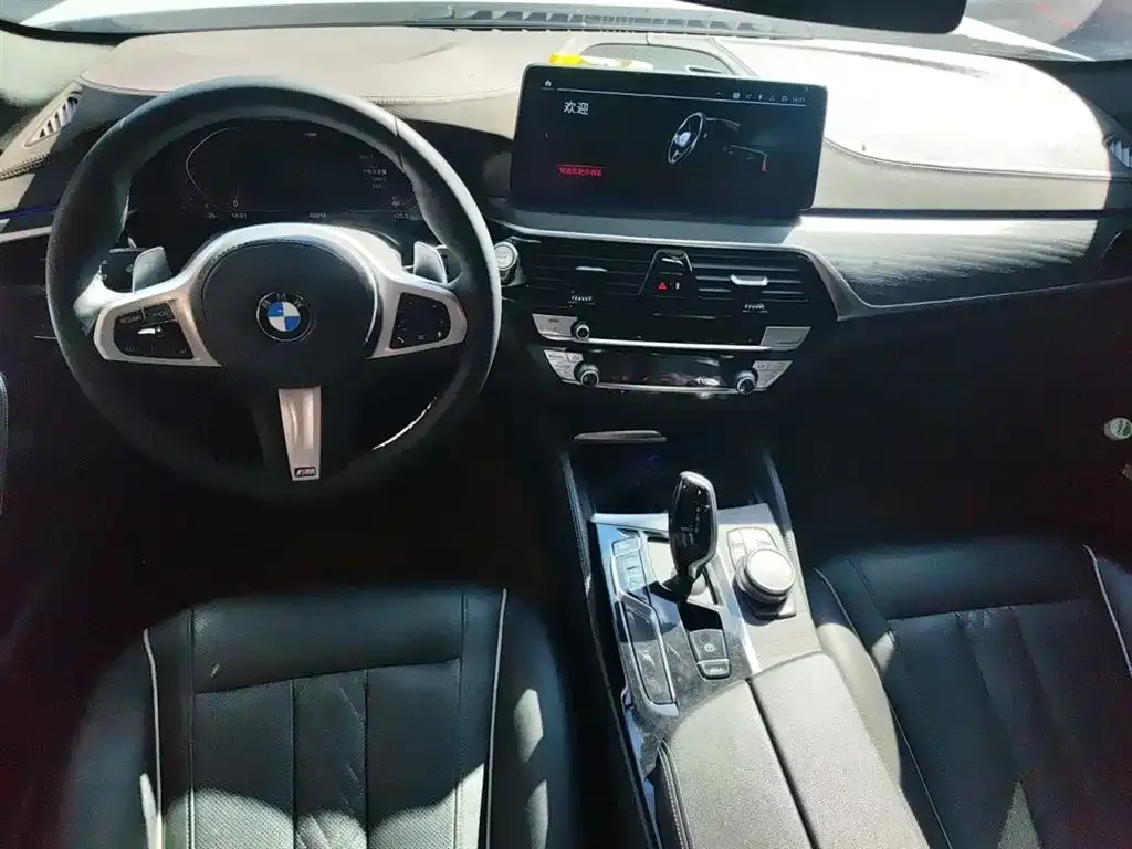 BMW 5 Series — фото 5