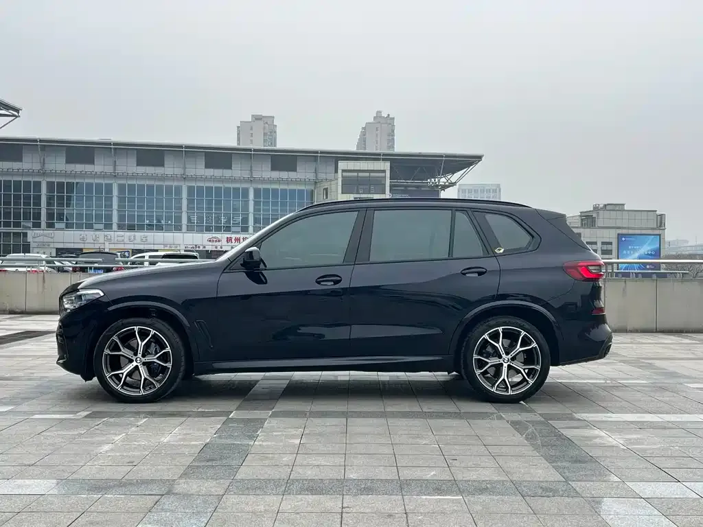 BMW X5 — фото 5