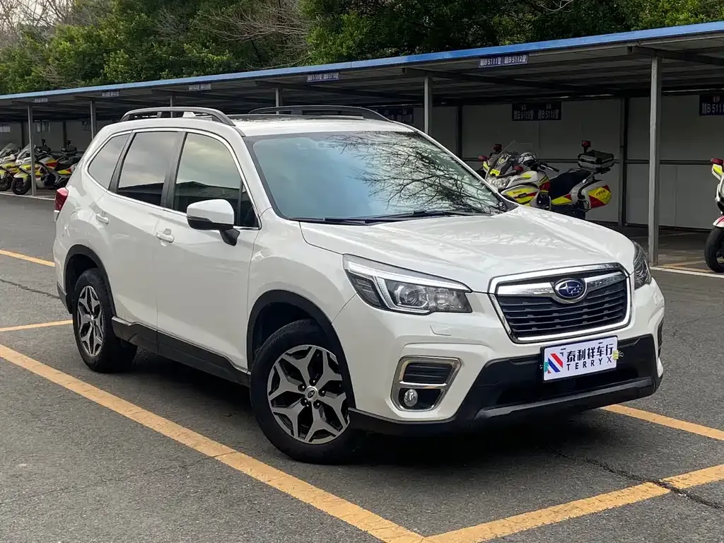 Subaru Forester — фото 6