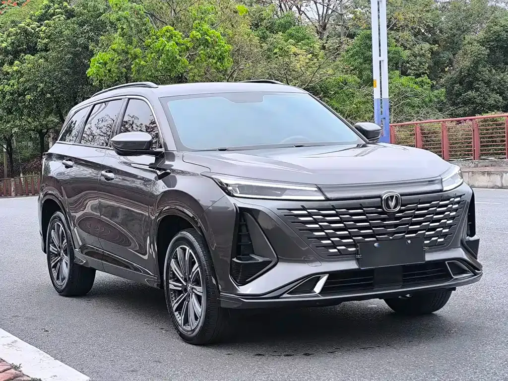 Changan CS75PLUS — фото 6