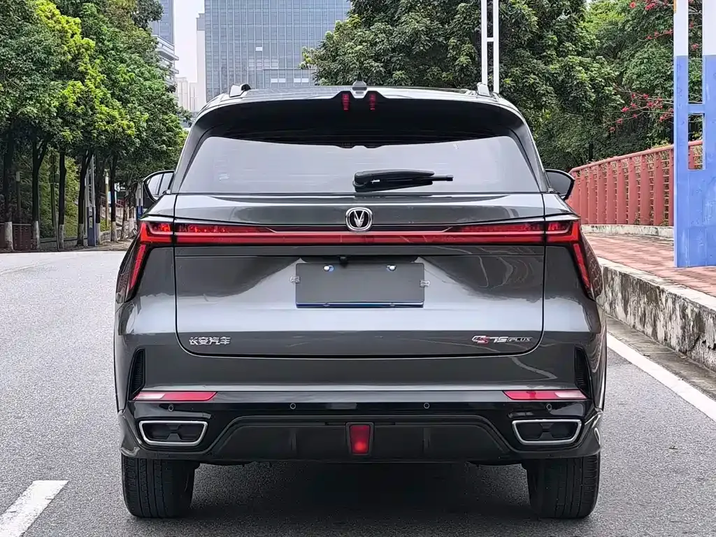 Changan CS75PLUS — фото 3