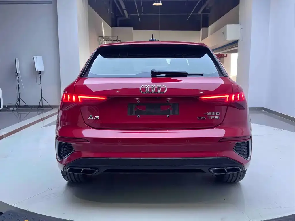 Audi A3 — фото 2