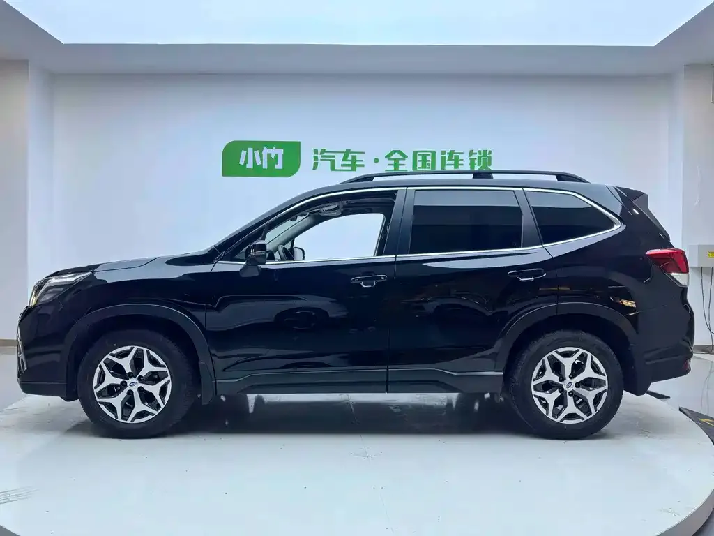 Subaru Forester — фото 2