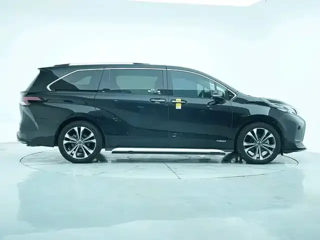 Toyota Granvia — фото 5
