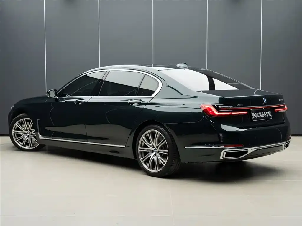 BMW 7 Series — фото 2