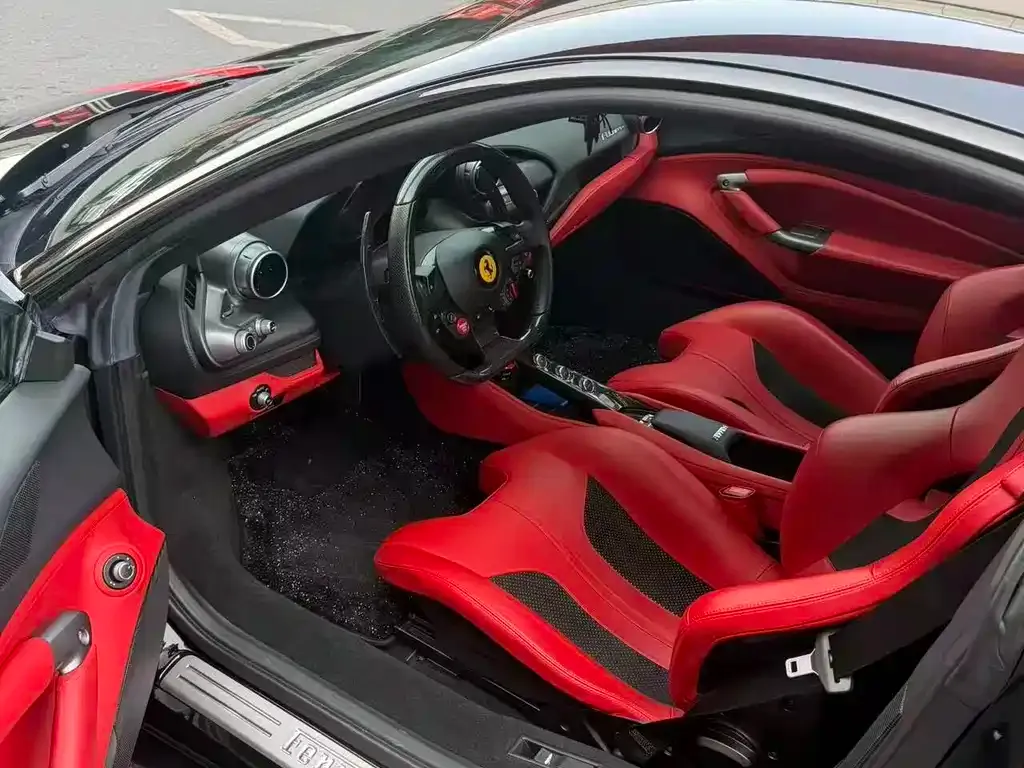 Ferrari F8 — фото 7