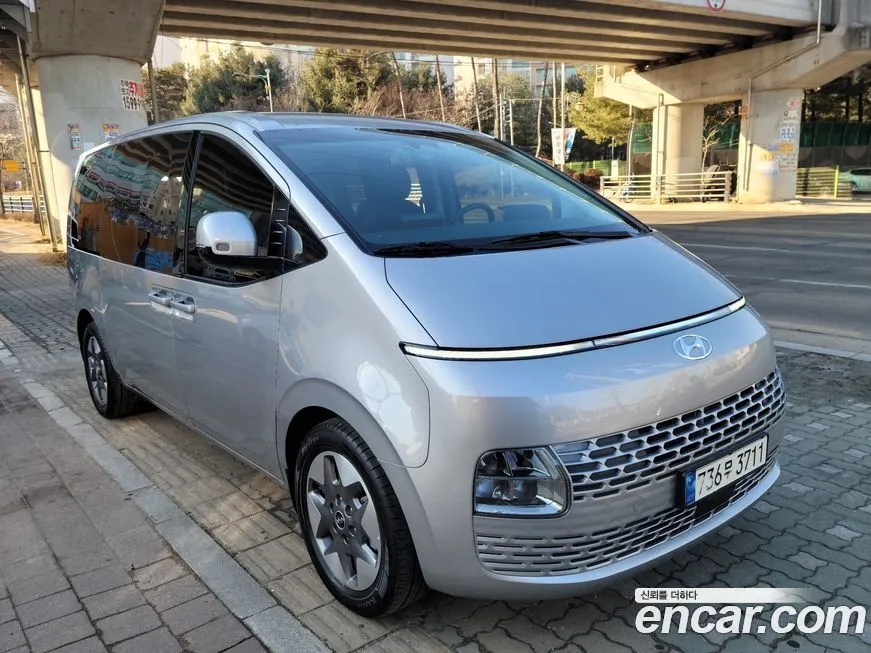 Hyundai Staria — фото 1