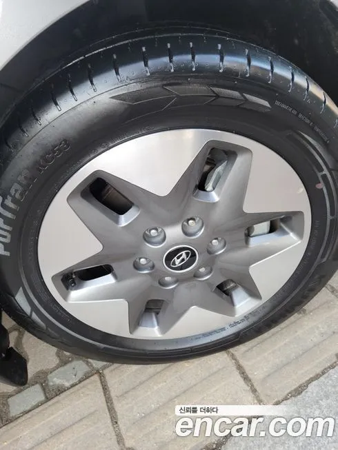 Hyundai Staria — фото 2
