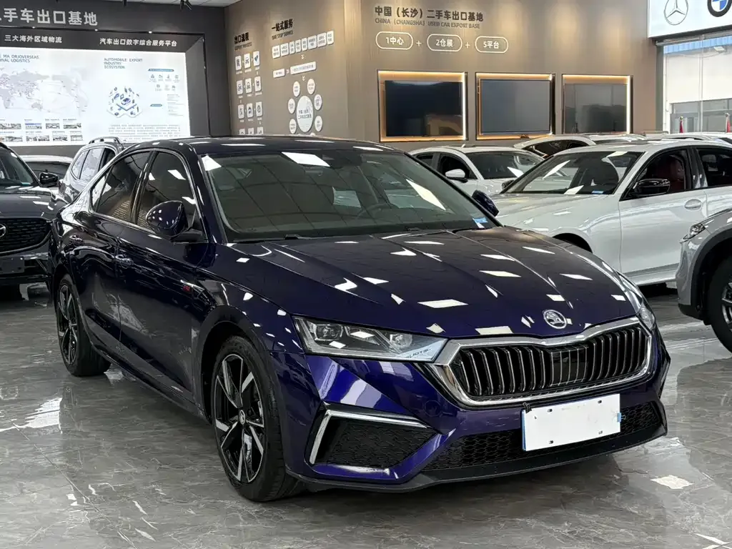 Skoda Octavia — фото 10