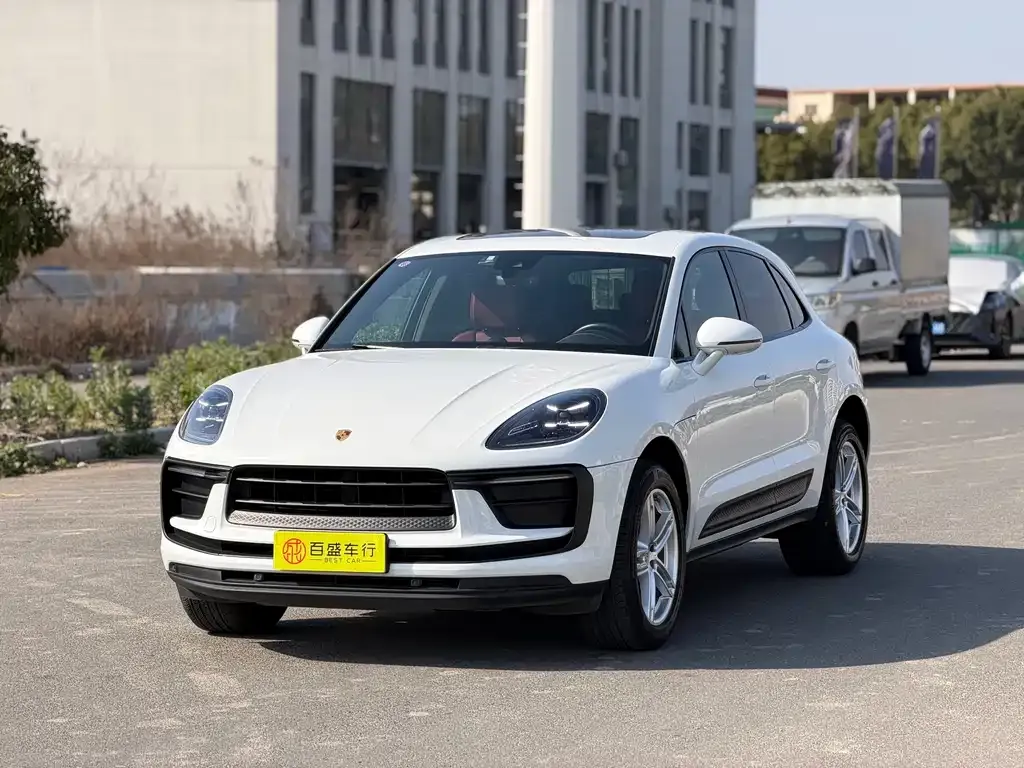 Porsche Macan — фото 1