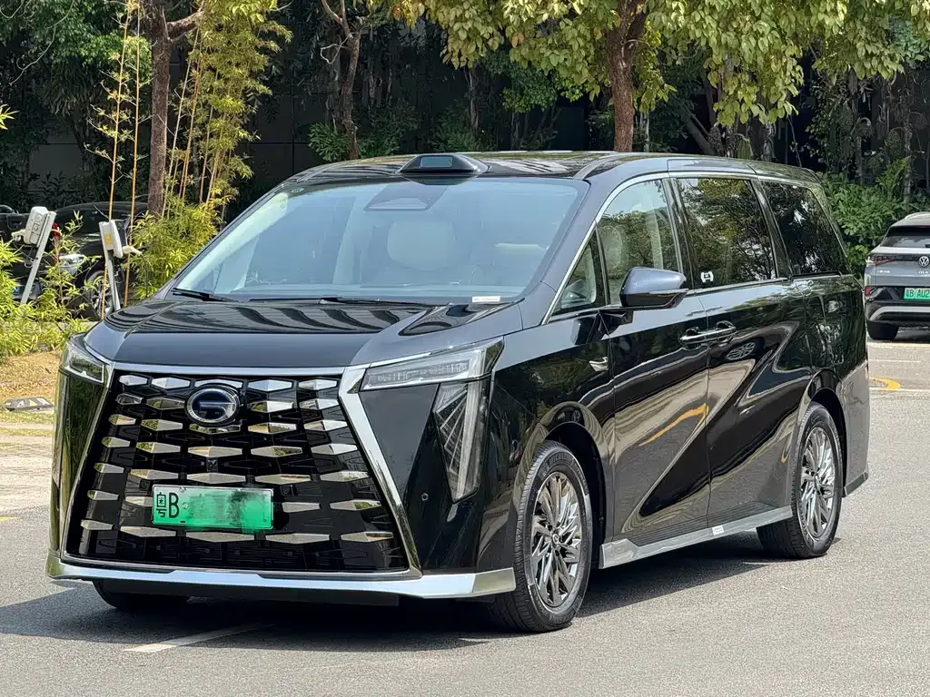 GAC Motor Trumpchi M8 — фото 1