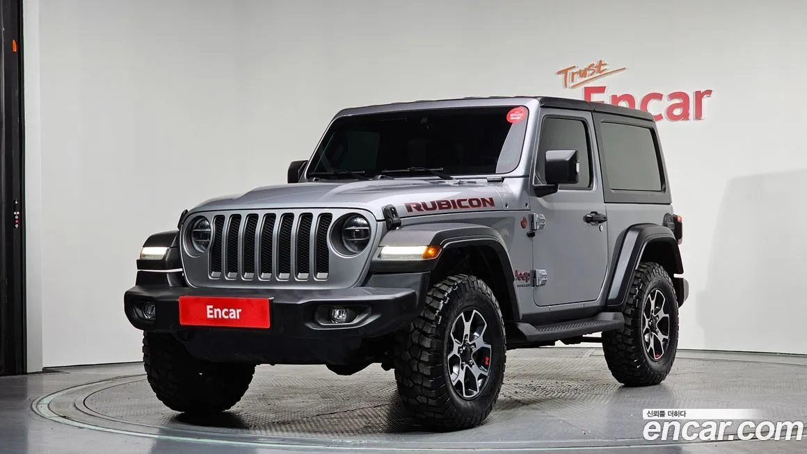 Jeep Wrangler — фото 1