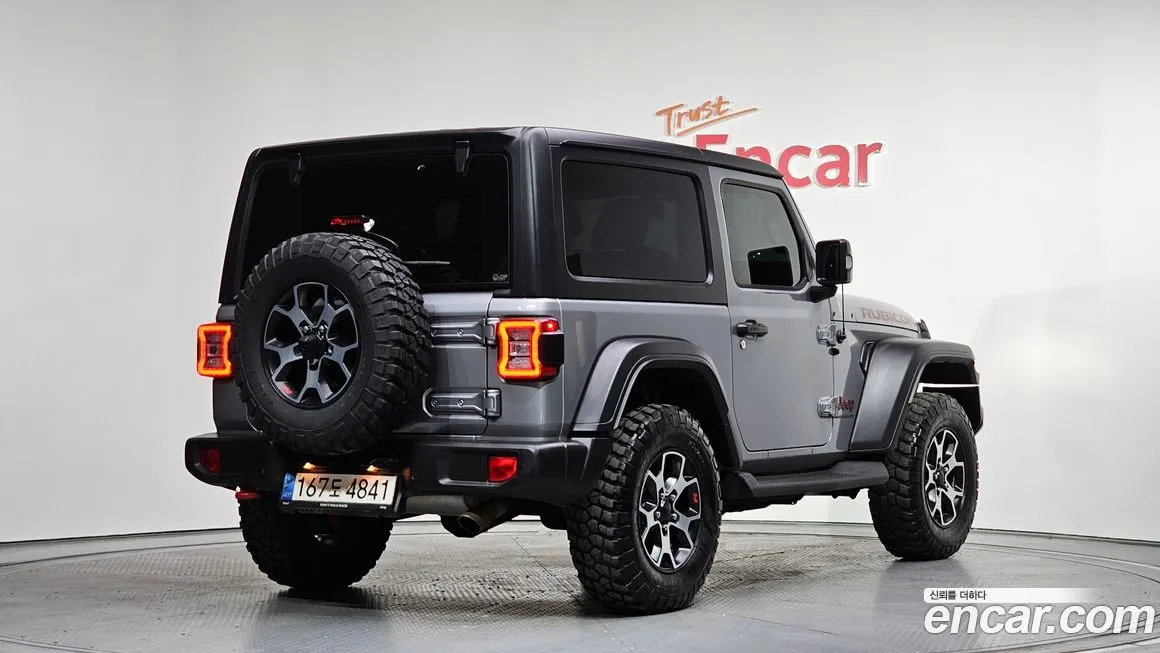 Jeep Wrangler — фото 2