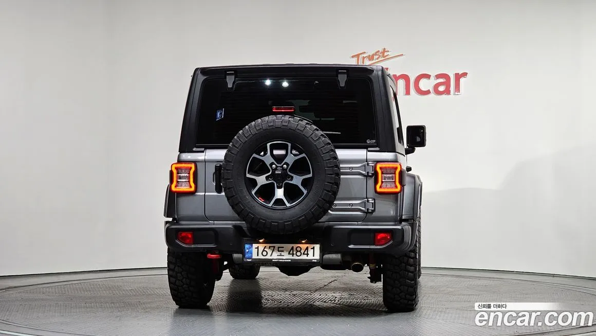 Jeep Wrangler — фото 6