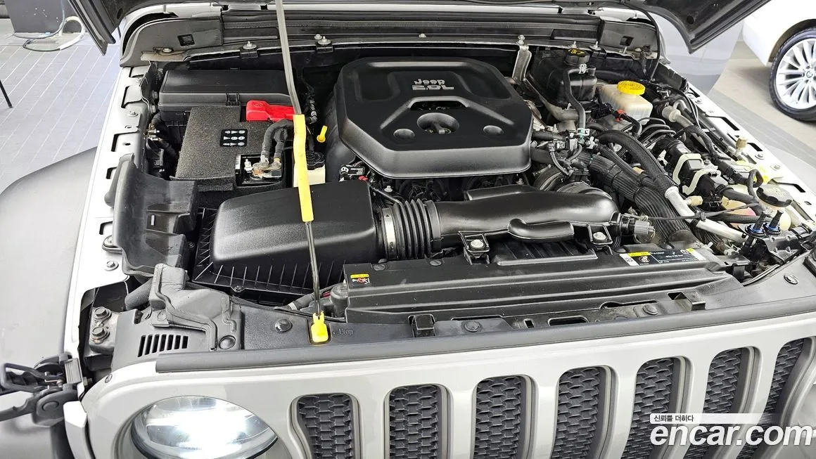 Jeep Wrangler — фото 10