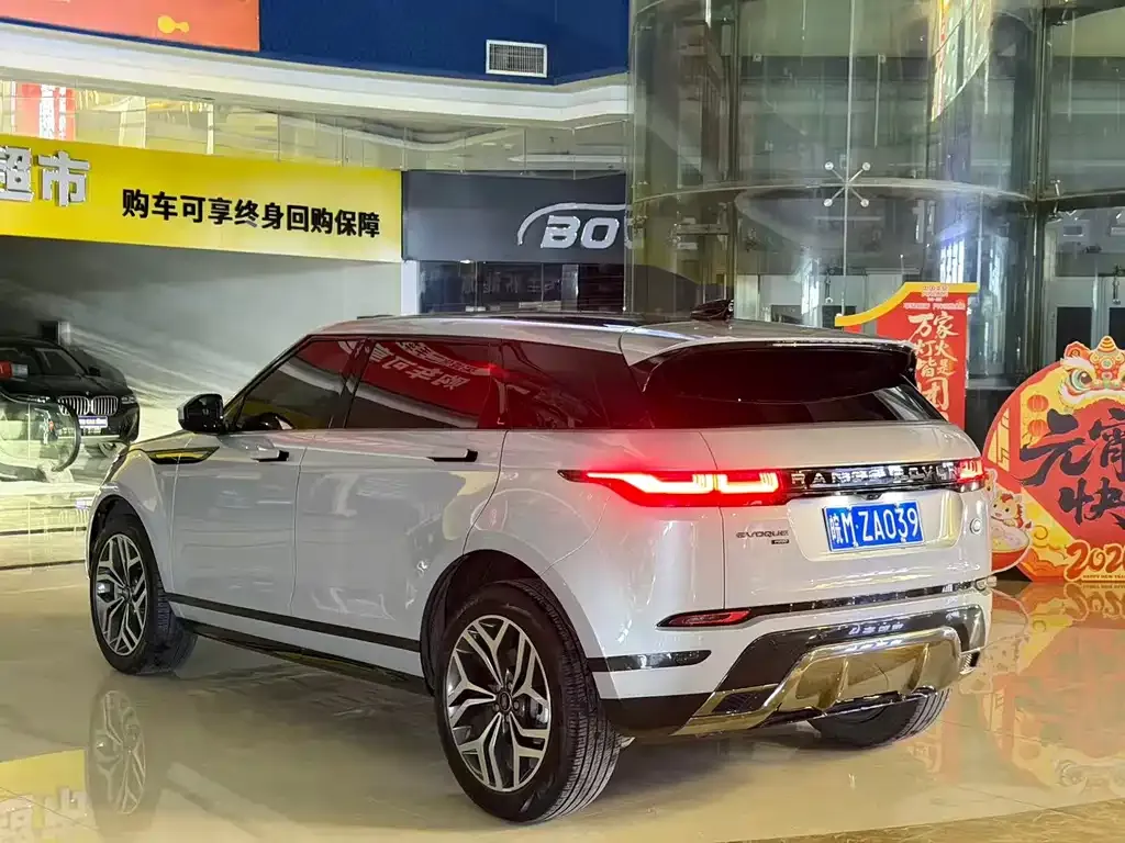 Land Rover Evoque — фото 5