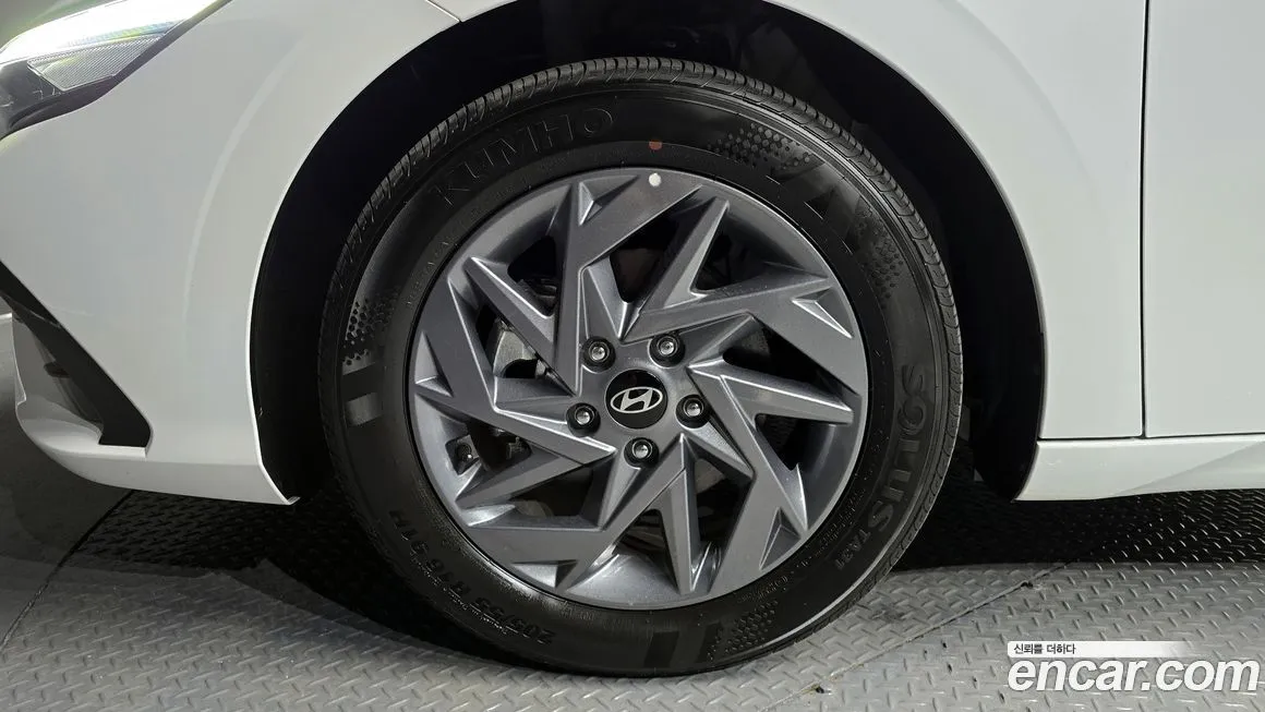 Hyundai AVANTE — фото 2