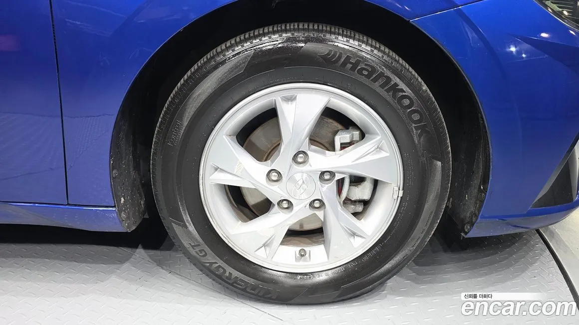 Hyundai AVANTE — фото 4