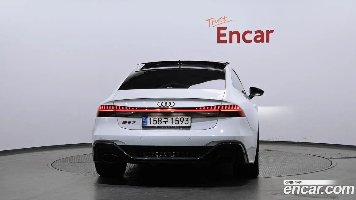 Audi RS7 — фото 3