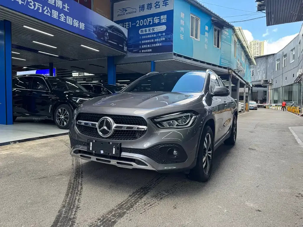 Mercedes-Benz GLA — фото 1