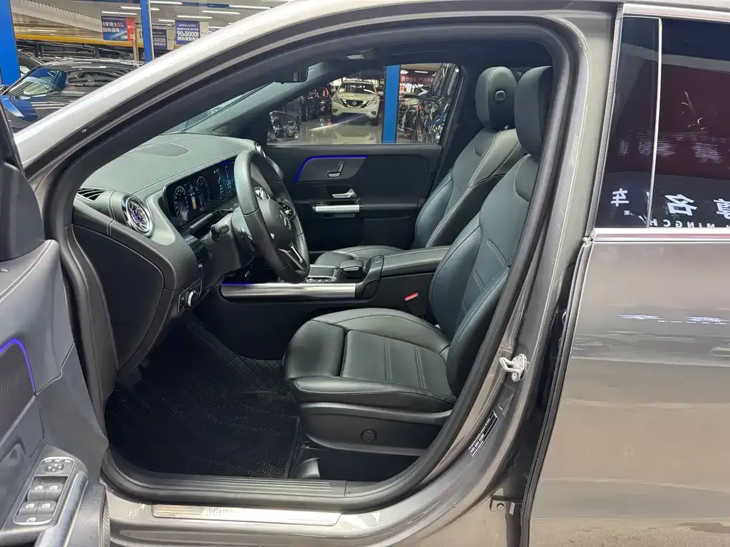 Mercedes-Benz GLA — фото 10