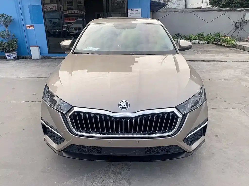 Skoda Octavia — фото 5