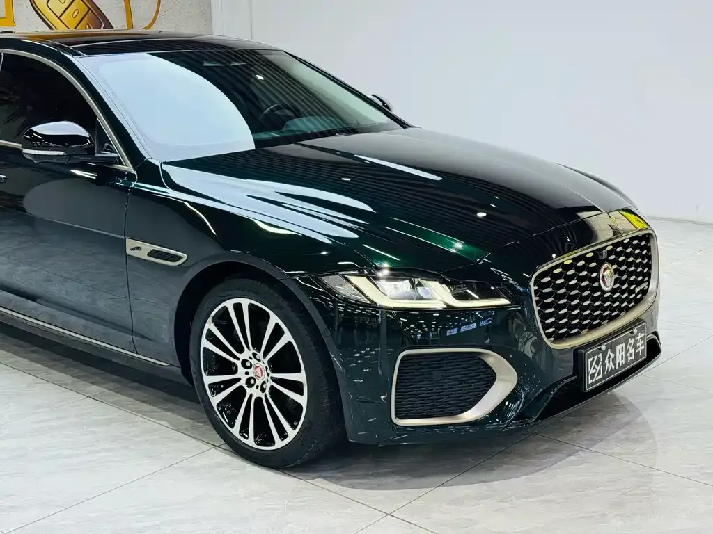 Jaguar XFL — фото 2