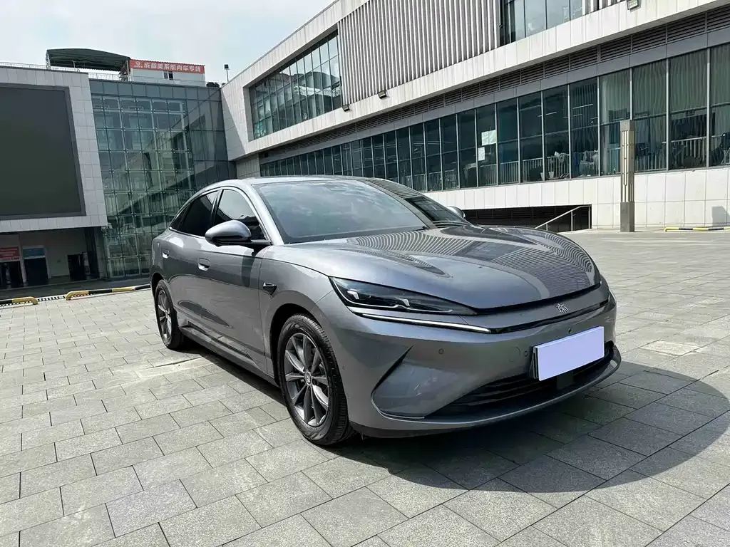 BYD Qin L — фото 9