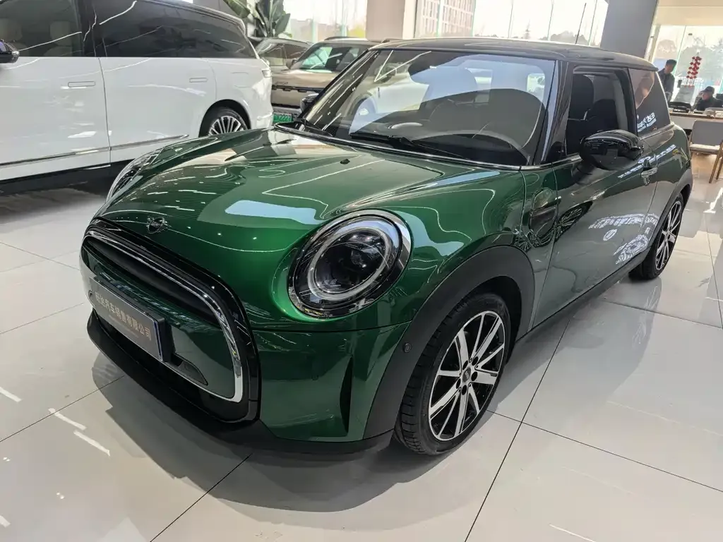 MINI Cooper (3-door) — фото 1