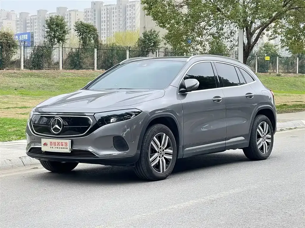 Mercedes-Benz EQA — фото 1